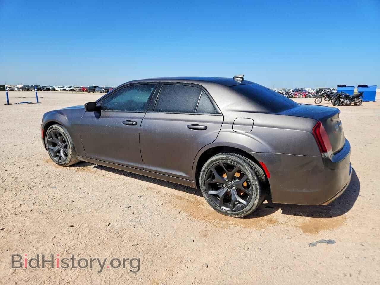2020 CHRYSLER 300 - VIN: 2C3CCAAG1LH220533 - Фото 2