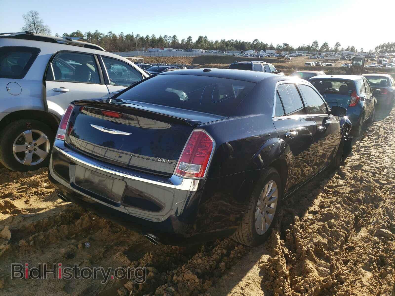 2013 CHRYSLER 300 - VIN: 2C3CCAAG0DH561438 - Фото 4