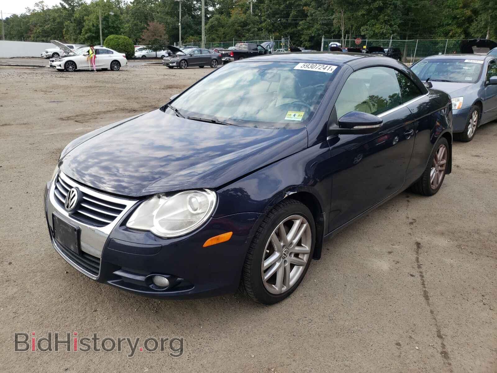 2011 VOLKSWAGEN EOS - VIN: WVWFW7AH3BV005155 - Фото 2