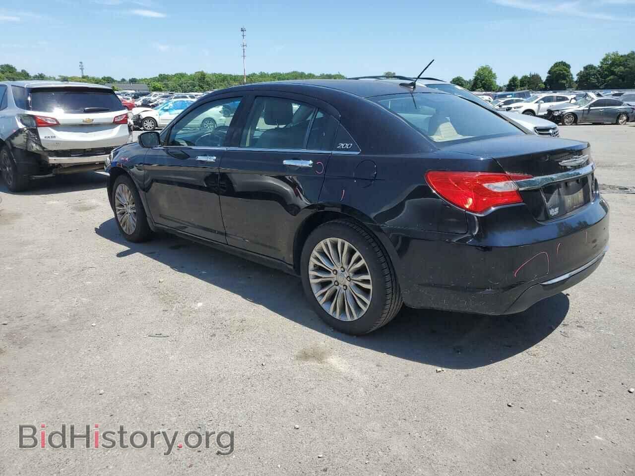 2012 CHRYSLER 200 - VIN: 1C3CCBCB7CN107829 - Фото 2