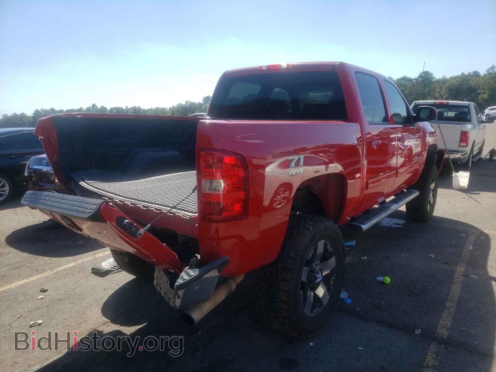 2011 CHEVROLET SILVERADO - VIN: 3GCPKSE37BG348805 - Фото 4
