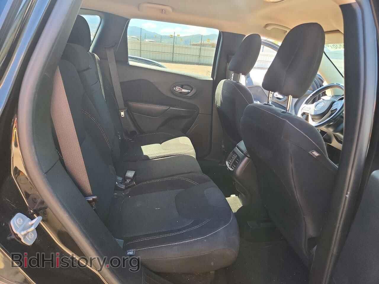 2016 JEEP CHEROKEE - VIN: 1C4PJLCB1GW149258 - Фото 10