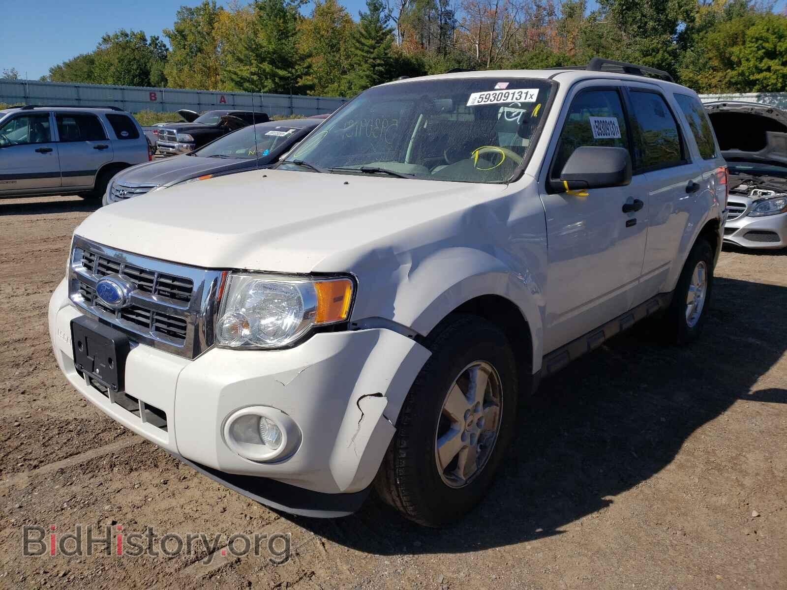 2011 FORD ESCAPE - VIN: 1FMCU9DG7BKC36578 - Фото 2