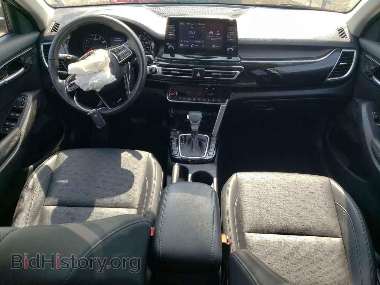 2021 KIA SELTOS - VIN: KNDERCAA5M7202527 - Фото 8