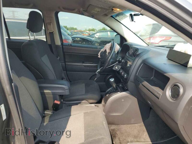 2012 Jeep COMPASS (VIN 1C4NJCEBXCD685345) — photo 5 of 10