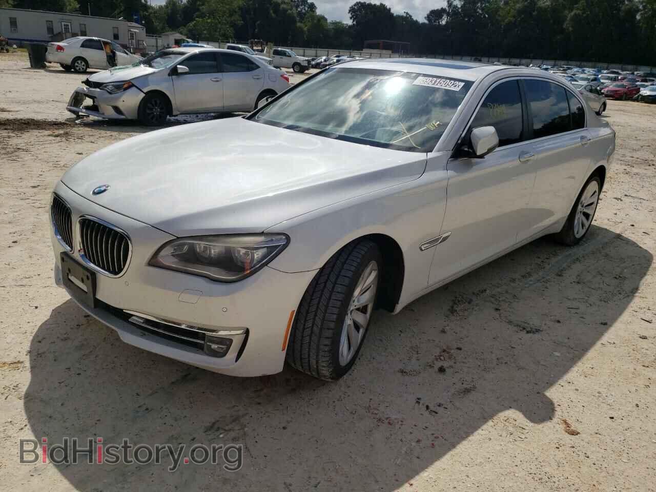 2014 BMW 7 SERIES - VIN: WBAYE0C56EDD85592 - Фото 2