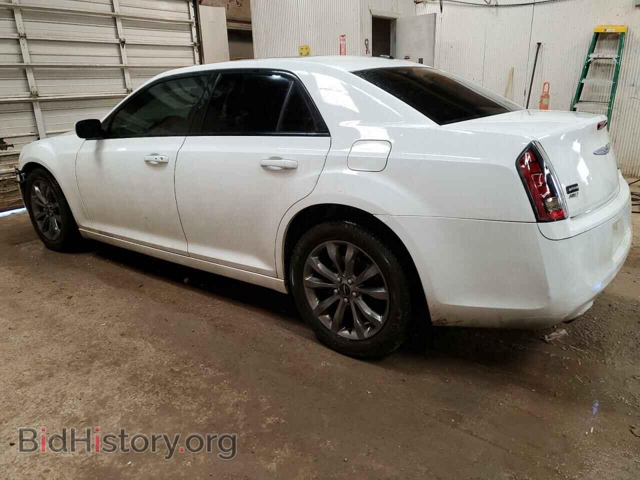 2014 CHRYSLER 300 - VIN: 2C3CCAGG2EH240090 - Photo 2