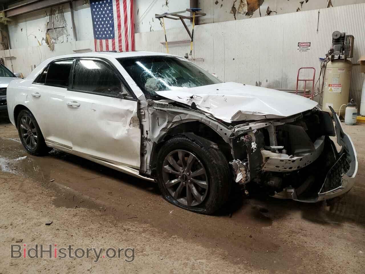 2014 CHRYSLER 300 - VIN: 2C3CCAGG2EH240090 - Photo 4