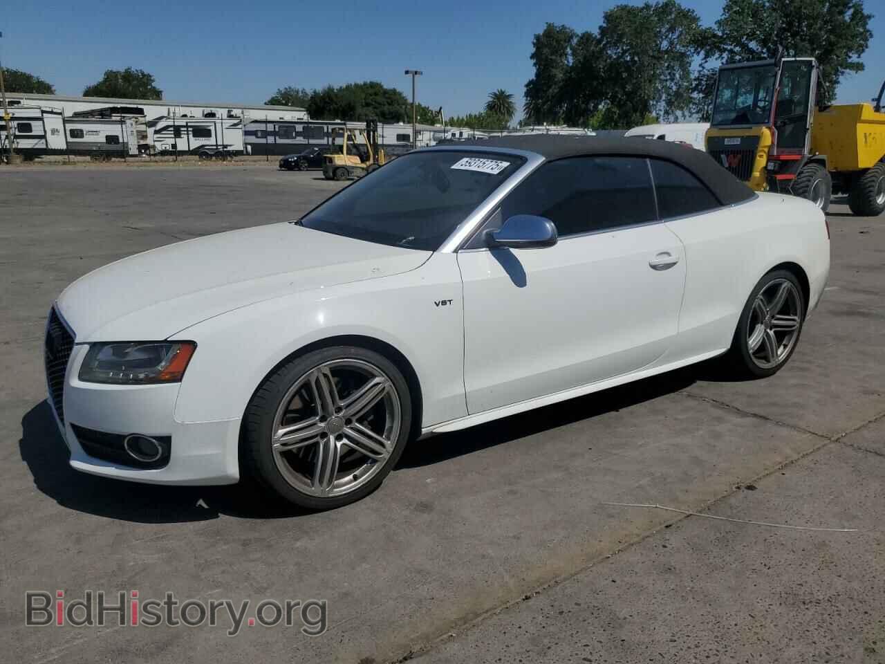 Фотография WAUCGAFH3AN013001 - AUDI S5/RS5 2010