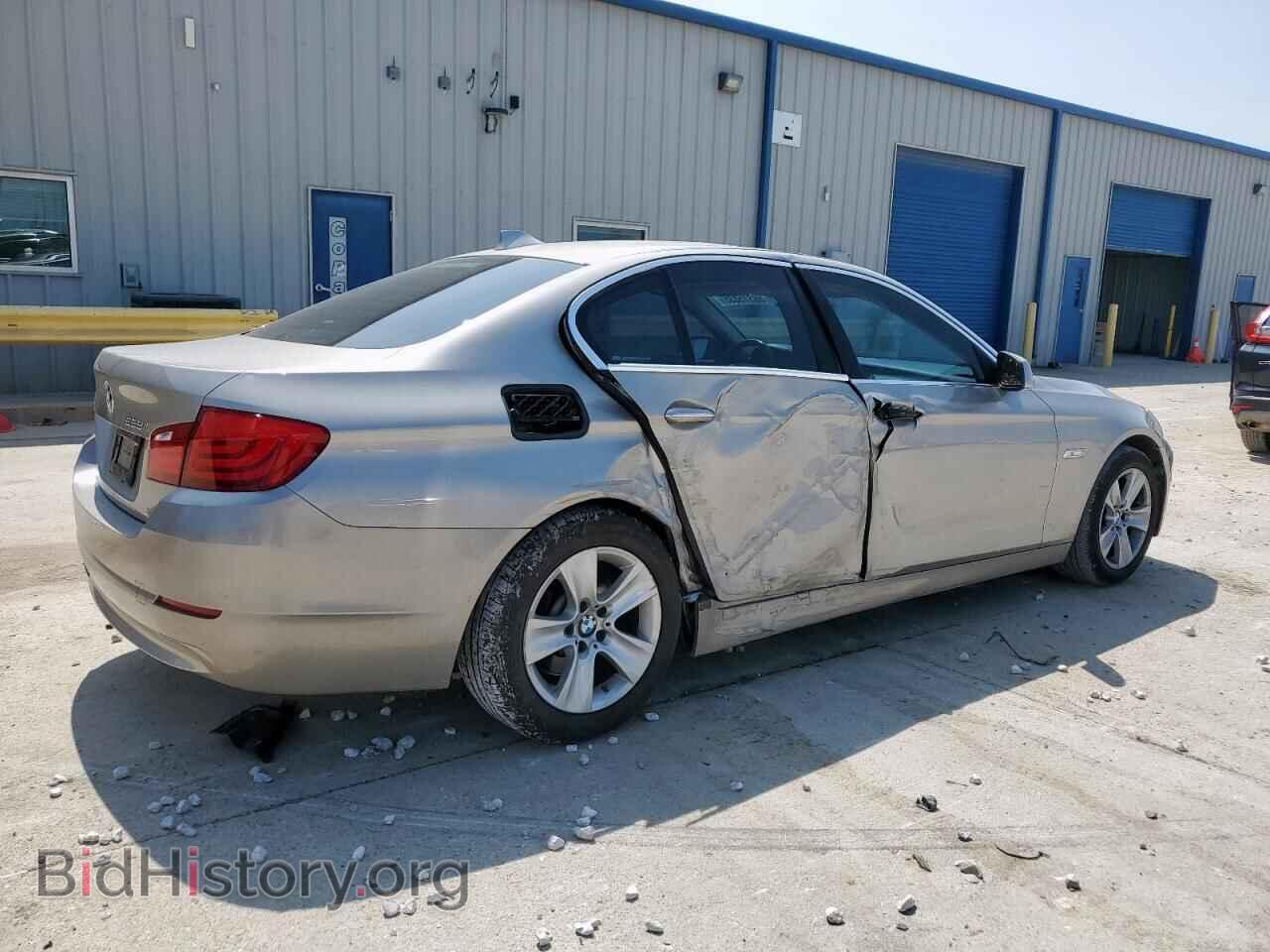 2011 BMW 5 SERIES - VIN: WBAFR1C5XBC736794 - Фото 3