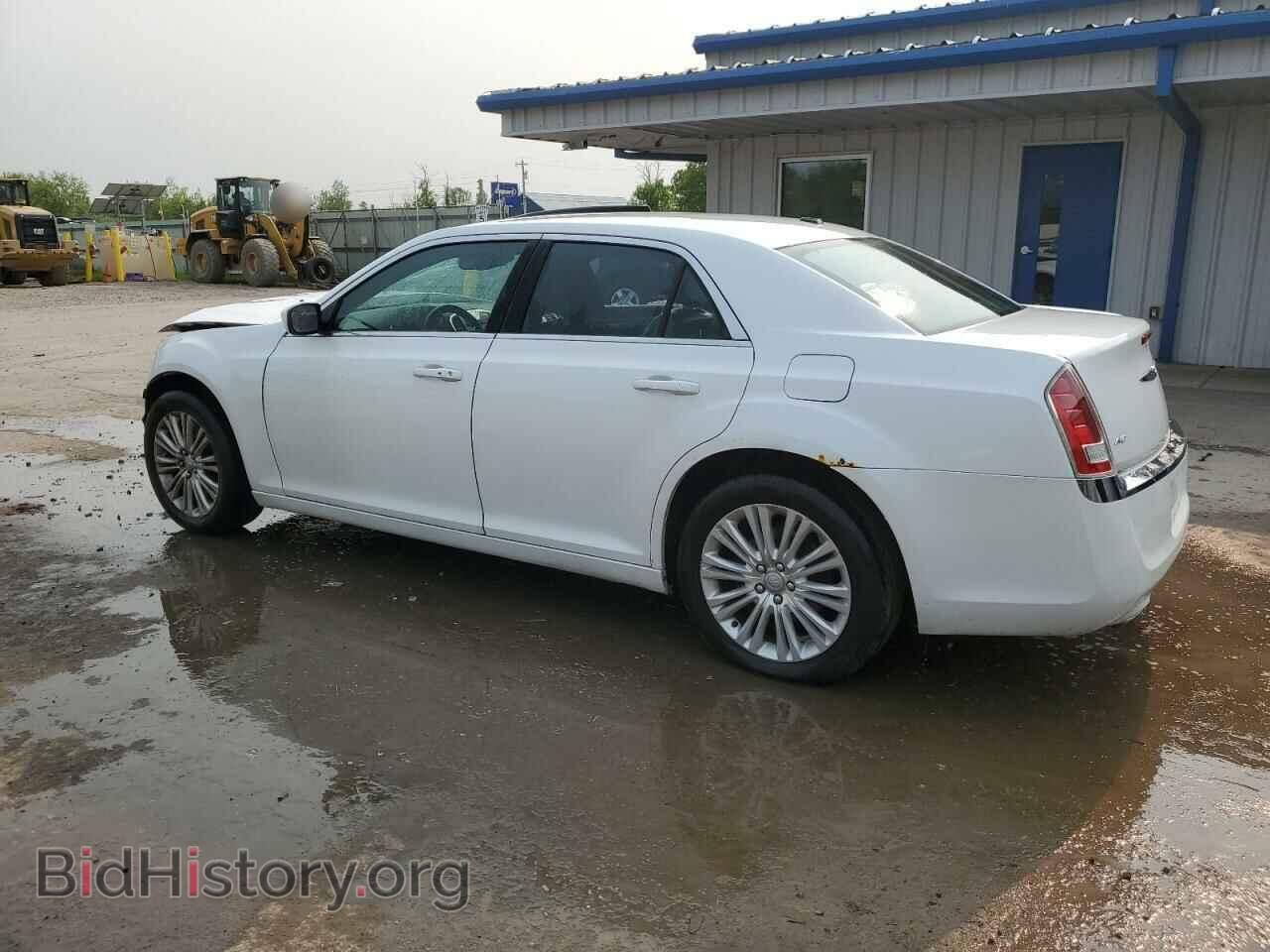2013 CHRYSLER 300 - VIN: 2C3CCARG9DH733311 - Фото 2