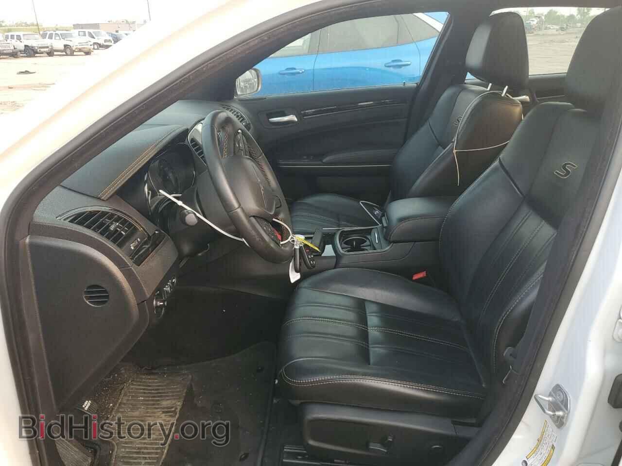 2016 CHRYSLER 300 - VIN: 2C3CCAGG5GH304643 - Фото 7