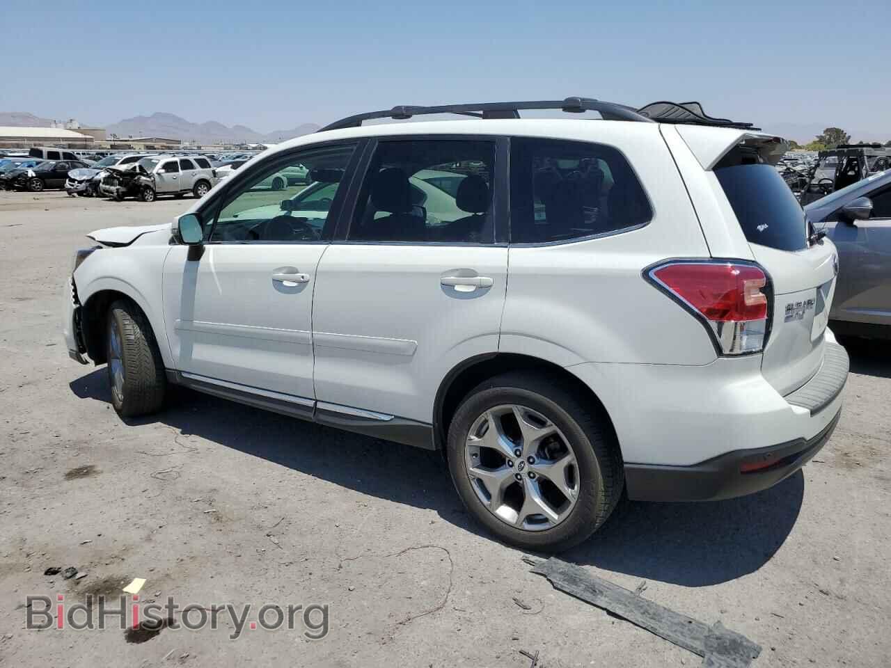 2017 SUBARU FORESTER - VIN: JF2SJAWC5HH432921 - Фото 2