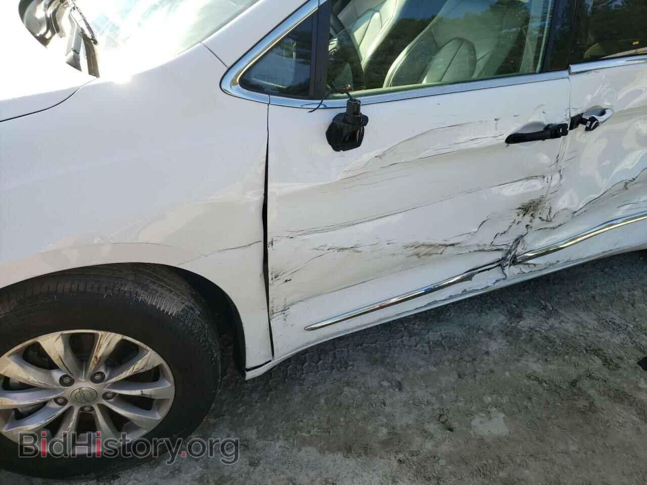 2018 CHRYSLER PACIFICA - VIN: 2C4RC1BG4JR217122 - Photo 9