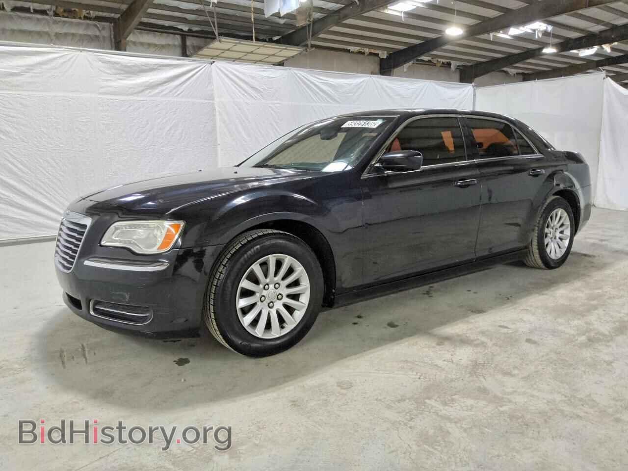 Фотография 2C3CCAAG2DH728365 - CHRYSLER 300 2013