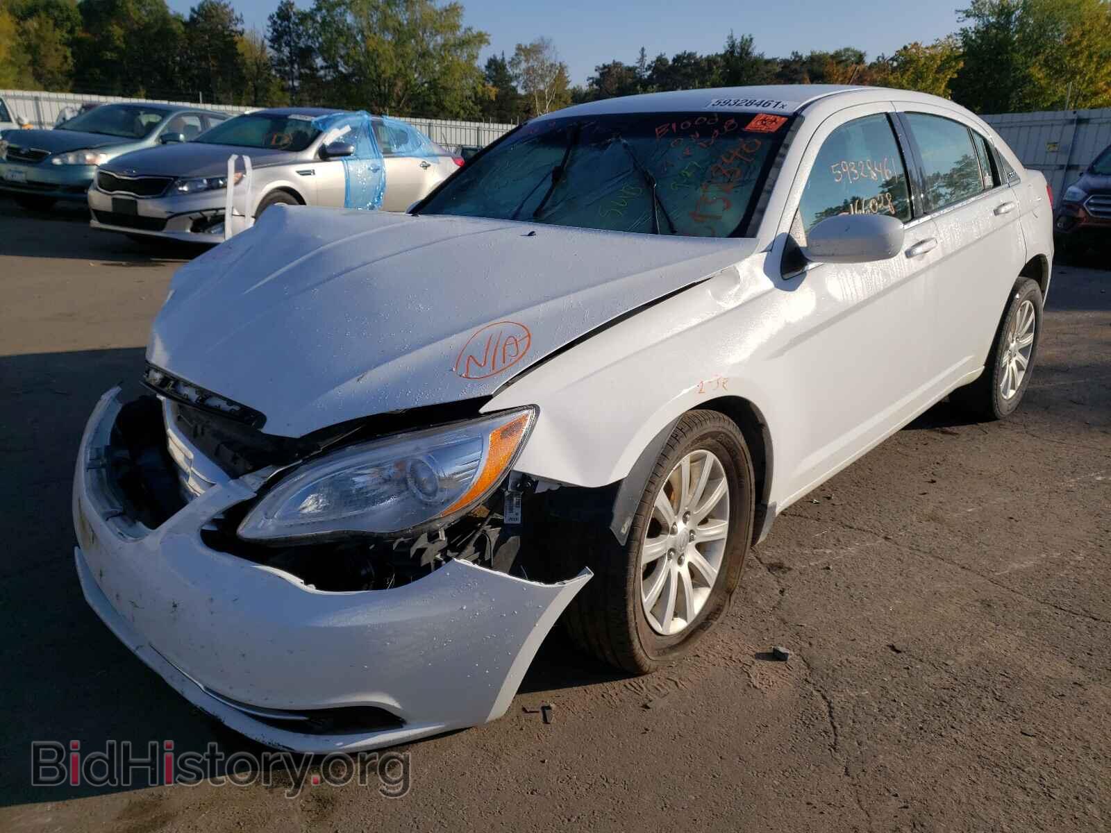 2012 CHRYSLER 200 - VIN: 1C3CCBBBXCN278799 - Фото 2