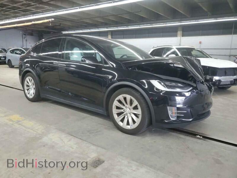 2018 Tesla MODEL X (VIN 5YJXCDE22JF121672) — photo 4 of 13
