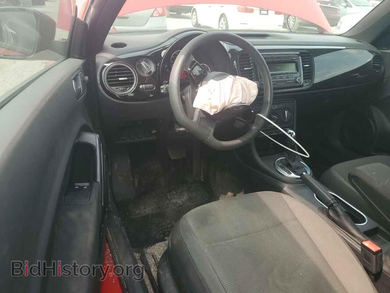 2014 VOLKSWAGEN BEETLE - VIN: 3VWF17AT4EM641193 - Фото 8