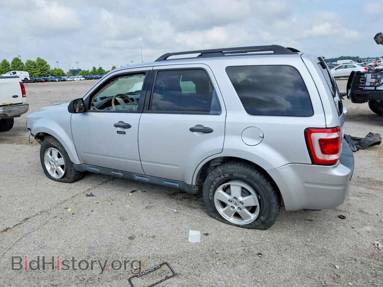 2011 FORD ESCAPE - VIN: 1FMCU0DG4BKA69317 - Фото 2