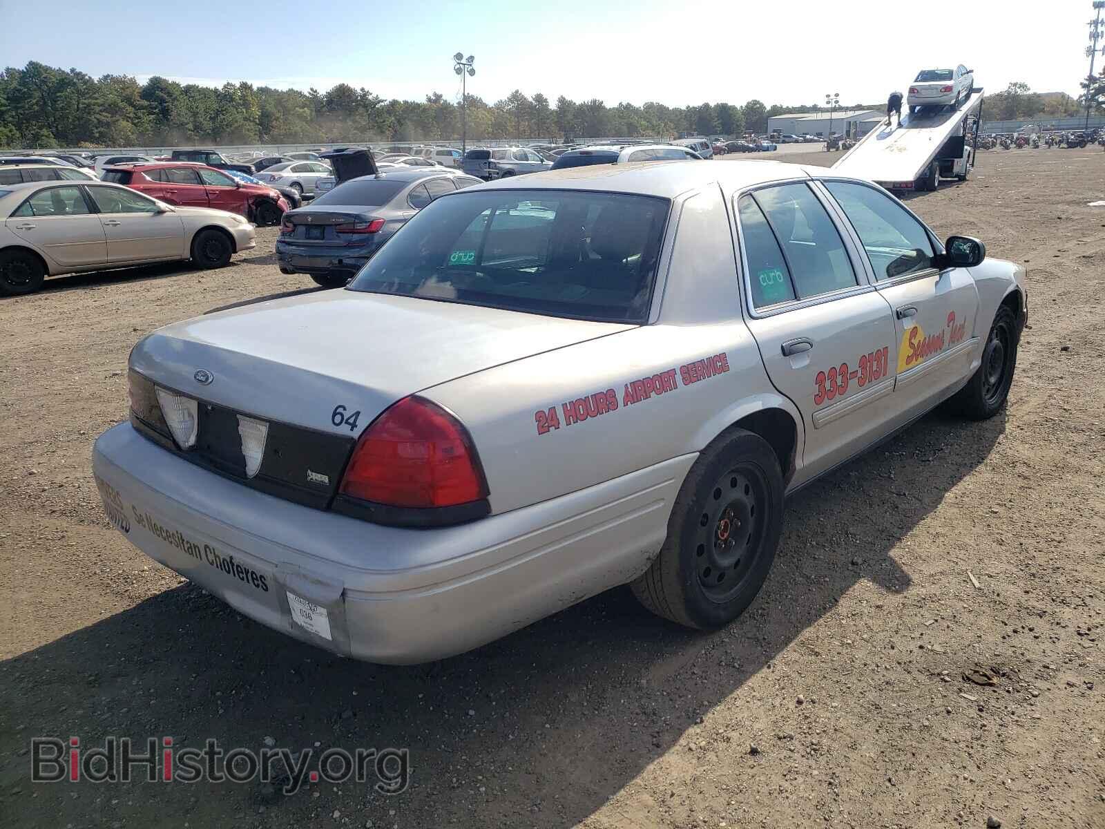2011 FORD CROWN VIC - VIN: 2FABP7BV8BX103439 - Фото 4