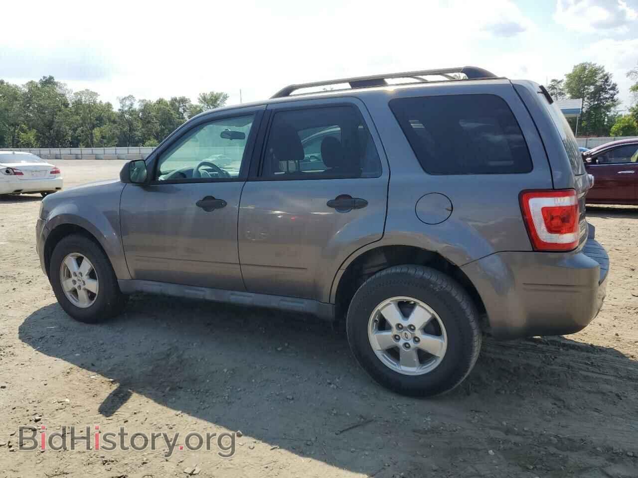 2010 FORD ESCAPE - VIN: 1FMCU0C76AKB18775 - Фото 2