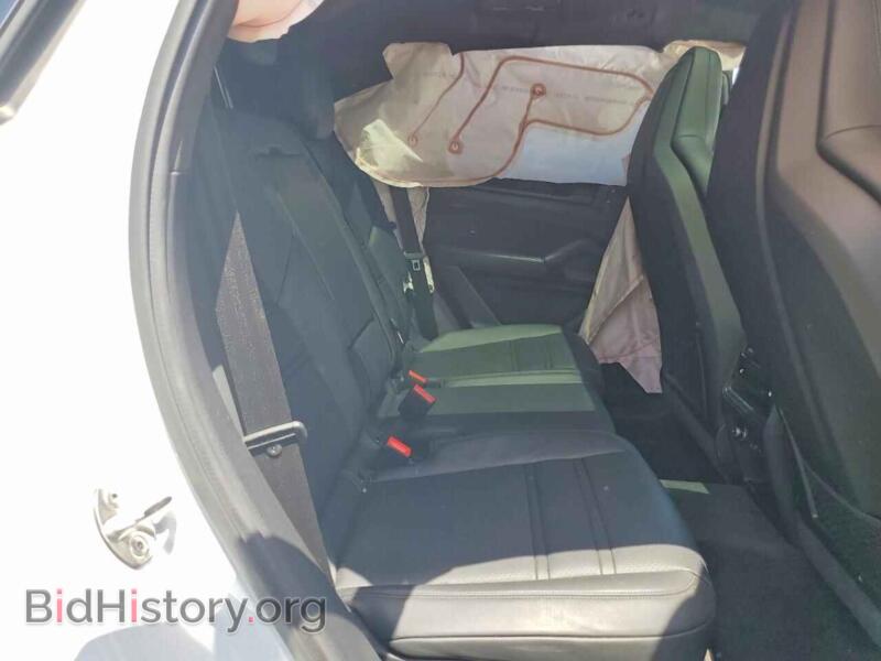 2025 Porsche CAYENNE (VIN WP1AG2AY9SDA25215) — фото 10 из 14