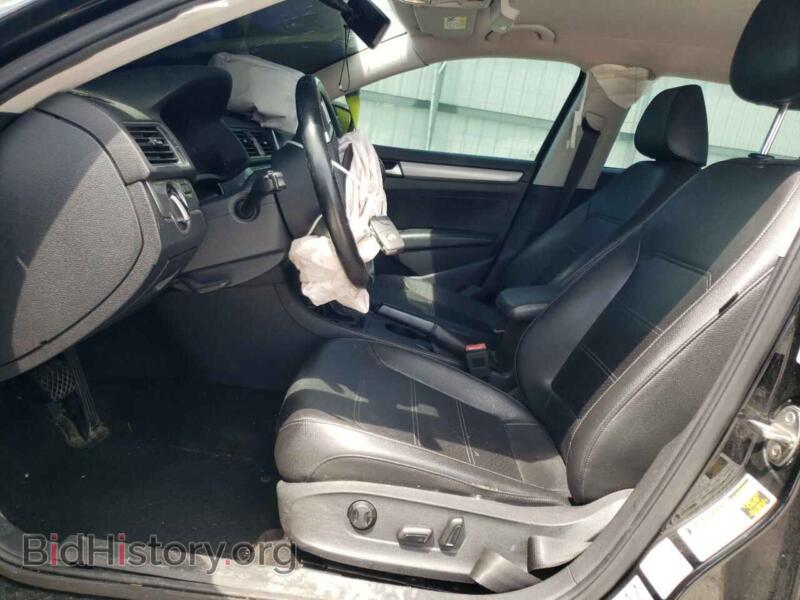 2015 Volkswagen PASSAT (VIN 1VWAT7A30FC022601) — photo 7 of 12