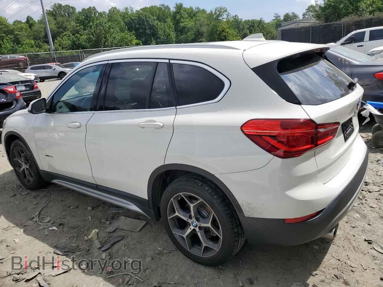 2018 BMW X1 - VIN: WBXHT3C36J5K23992 - Фото 2