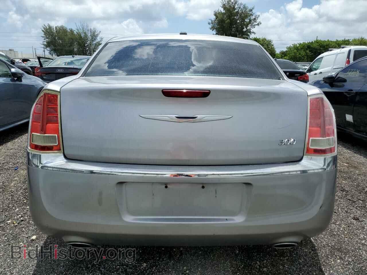 2013 CHRYSLER 300 - VIN: 2C3CCAAG3DH648055 - Фото 6