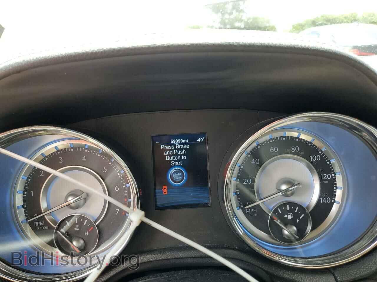 2013 CHRYSLER 300 - VIN: 2C3CCAAG3DH648055 - Фото 9