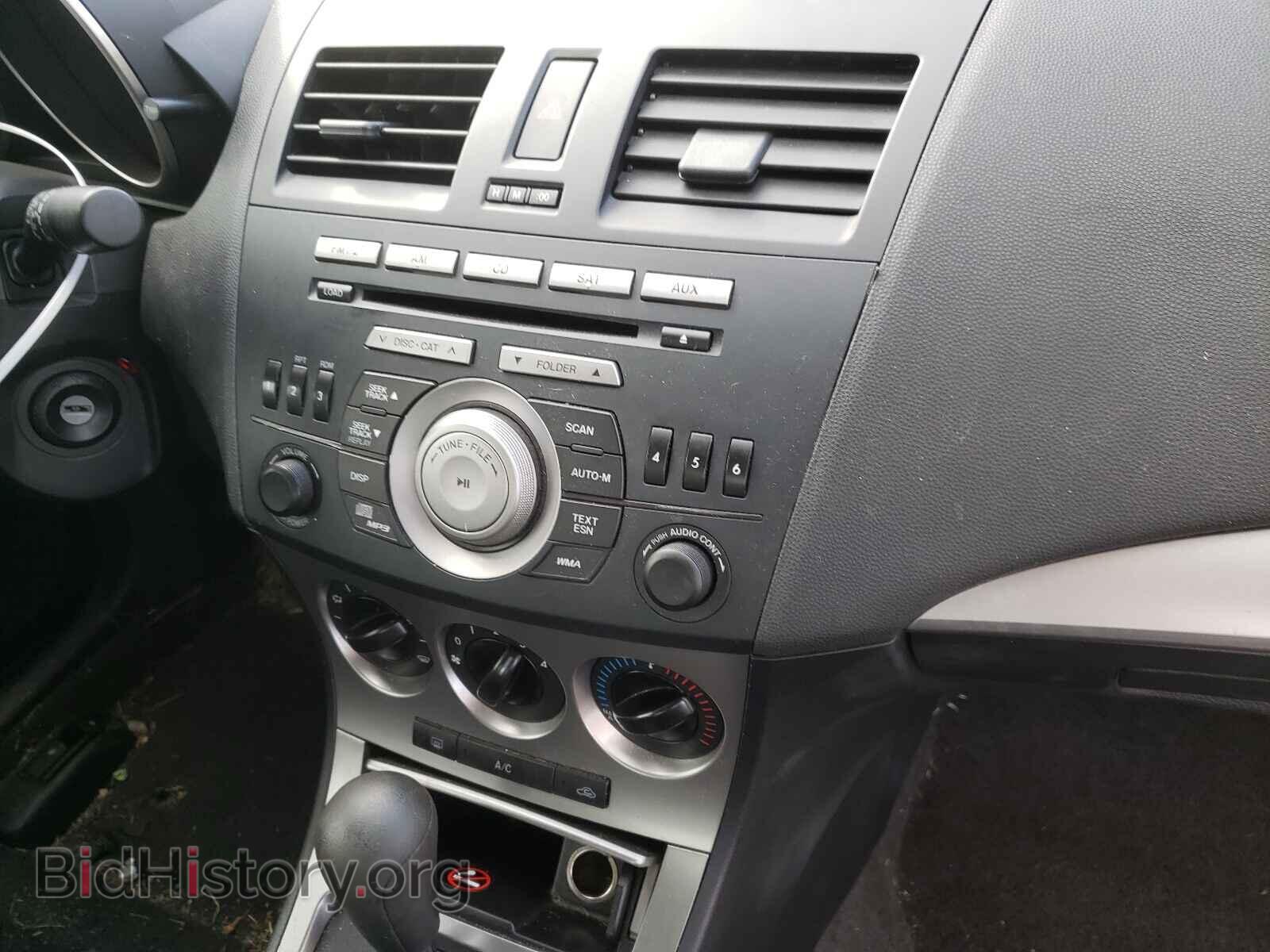 2011 MAZDA 3 - VIN: JM1BL1VG1B1418348 - Фото 9