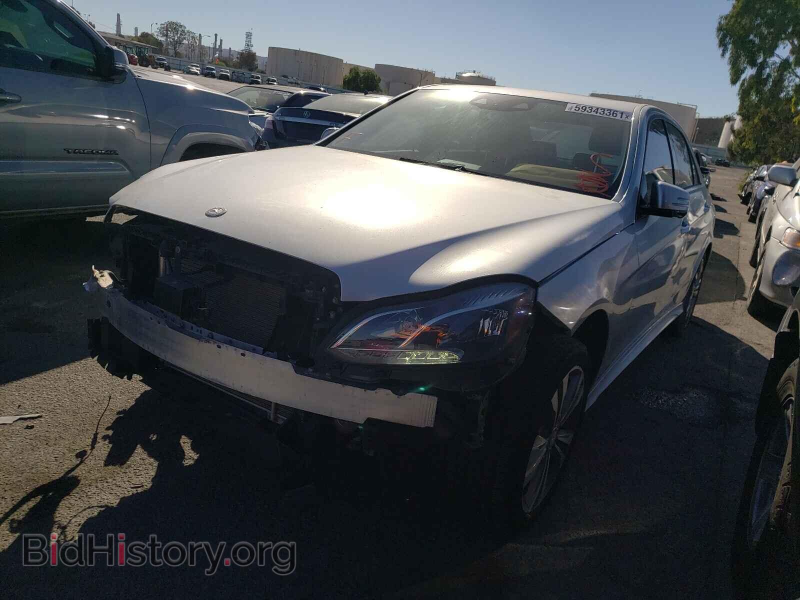 2014 MERCEDES-BENZ E-CLASS - VIN: WDDHF5KB5EA921750 - Фото 2