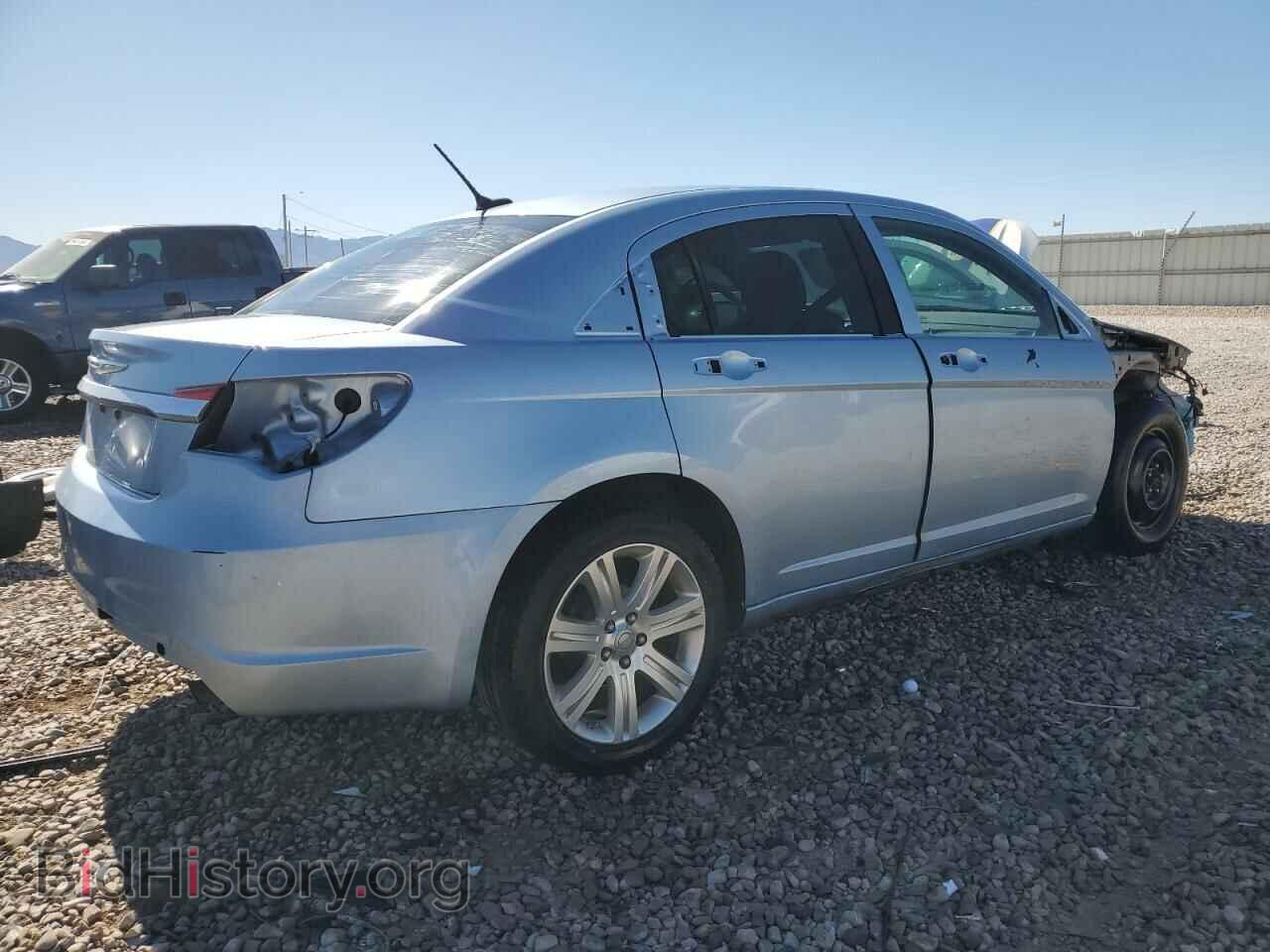 2012 CHRYSLER 200 - VIN: 1C3CCBBB2CN180995 - Фото 3