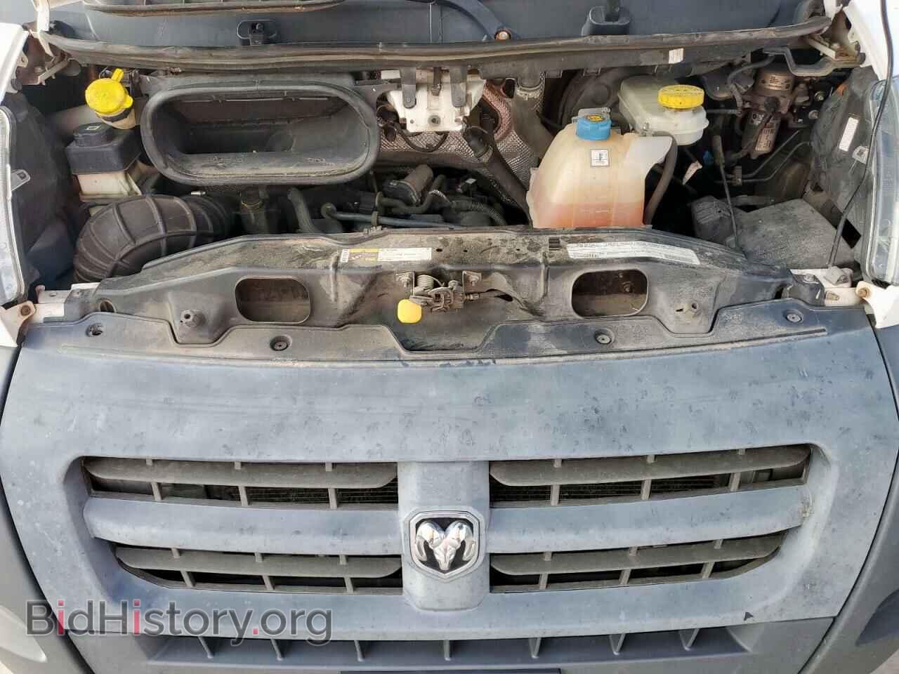 2016 RAM All Models - VIN: 3C6TRVNG0GE106110 - Photo 12