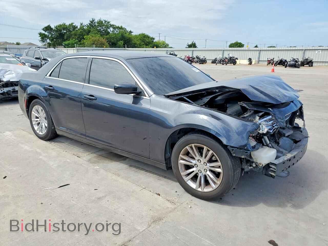 2019 CHRYSLER 300 - VIN: 2C3CCAAGXKH517072 - Photo 4