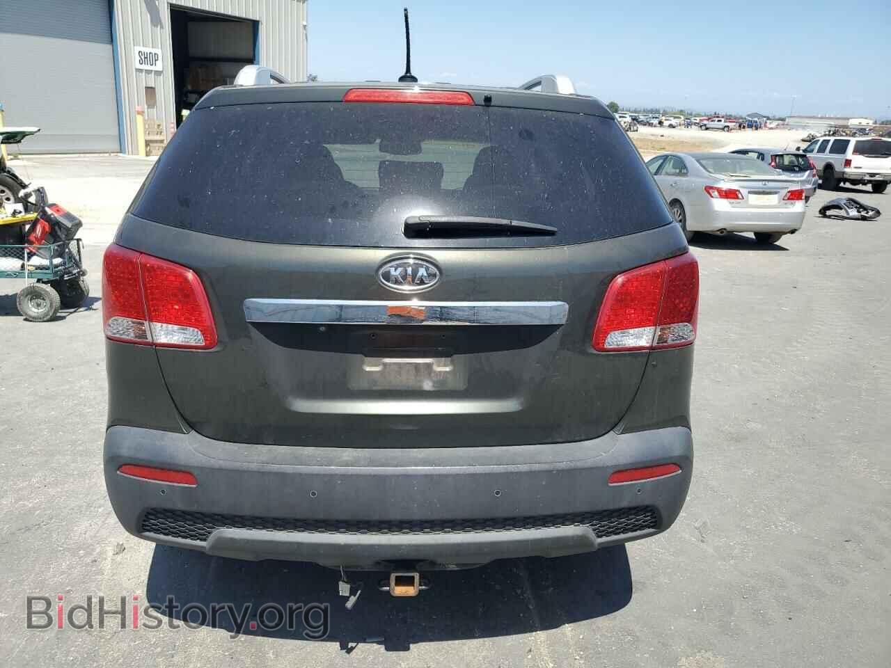 2011 KIA SORENTO - VIN: 5XYKTDA22BG154939 - Фото 6