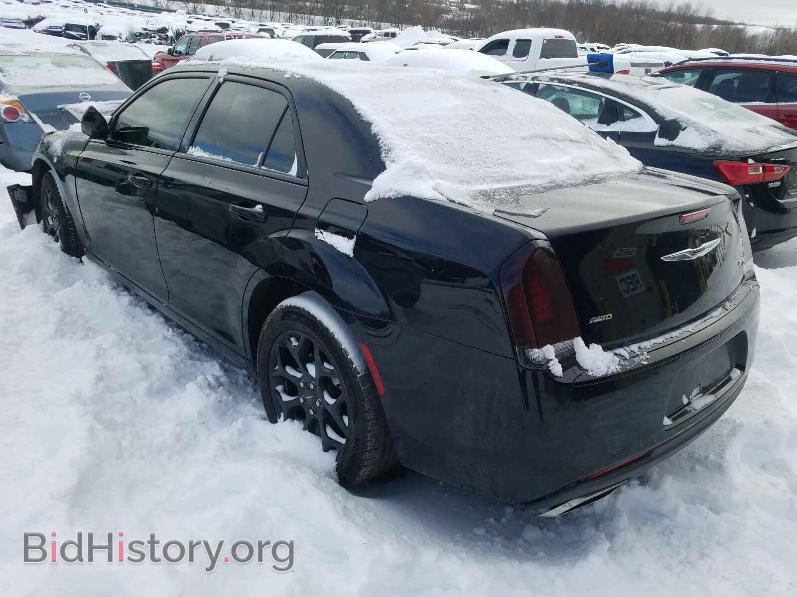 2019 CHRYSLER 300 - VIN: 2C3CCAGG8KH542981 - Фото 3