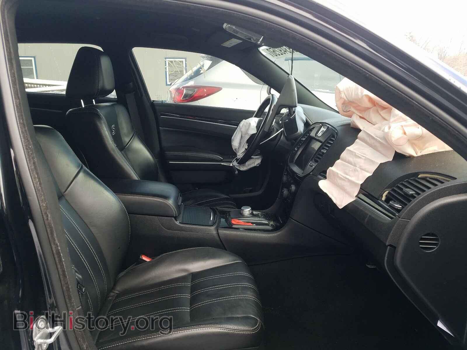 2019 CHRYSLER 300 - VIN: 2C3CCAGG8KH542981 - Фото 5