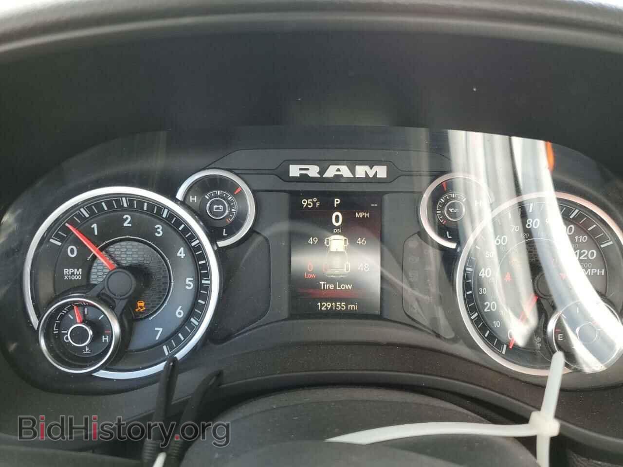 2020 RAM 1500 - VIN: 1C6SRFFT3LN245165 - Фото 9