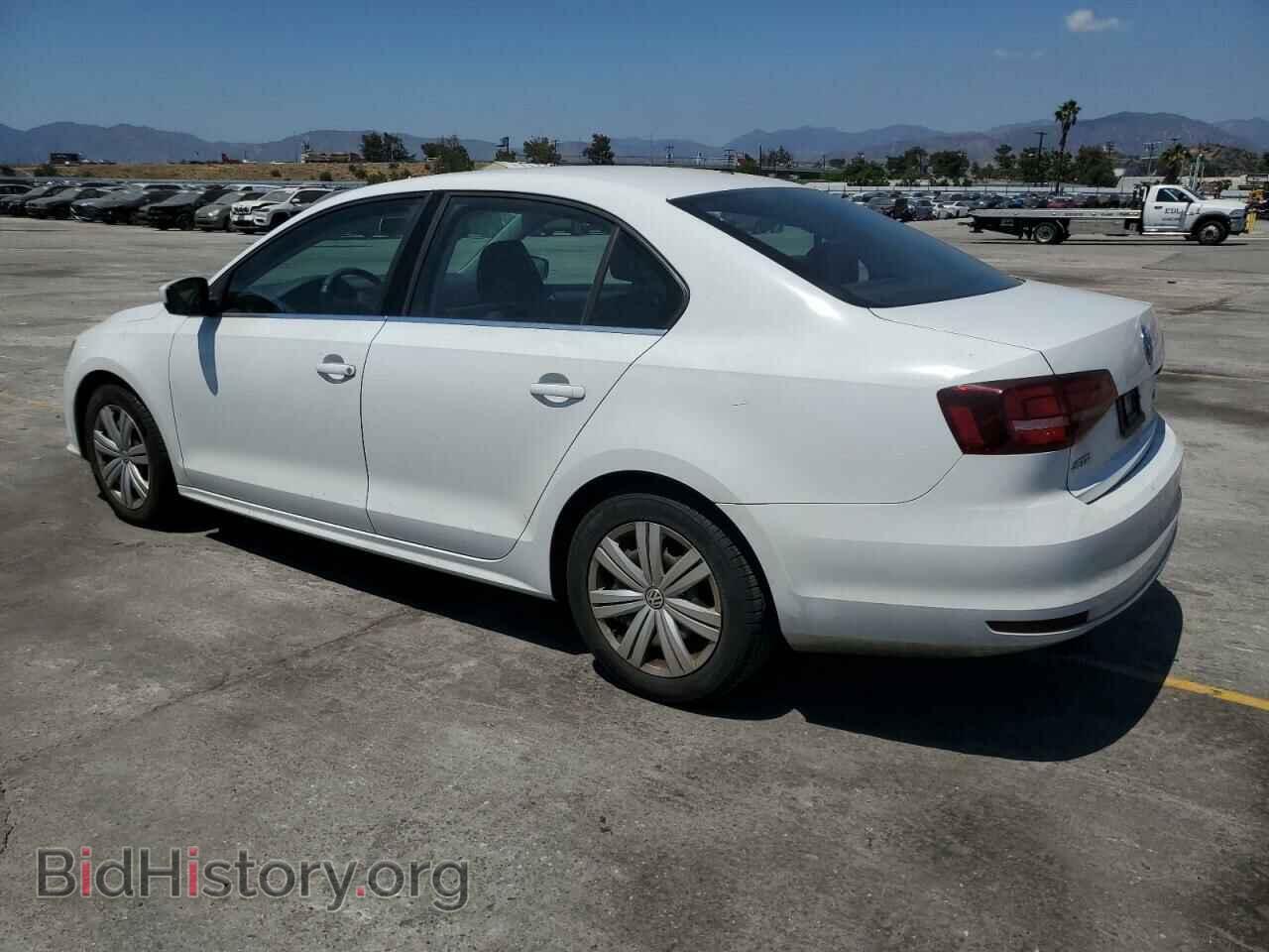 2017 VOLKSWAGEN JETTA - VIN: 3VW2B7AJ5HM389565 - Фото 2