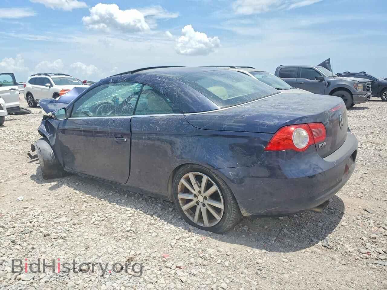 2009 VOLKSWAGEN EOS - VIN: WVWBA71FX9V021536 - Photo 2