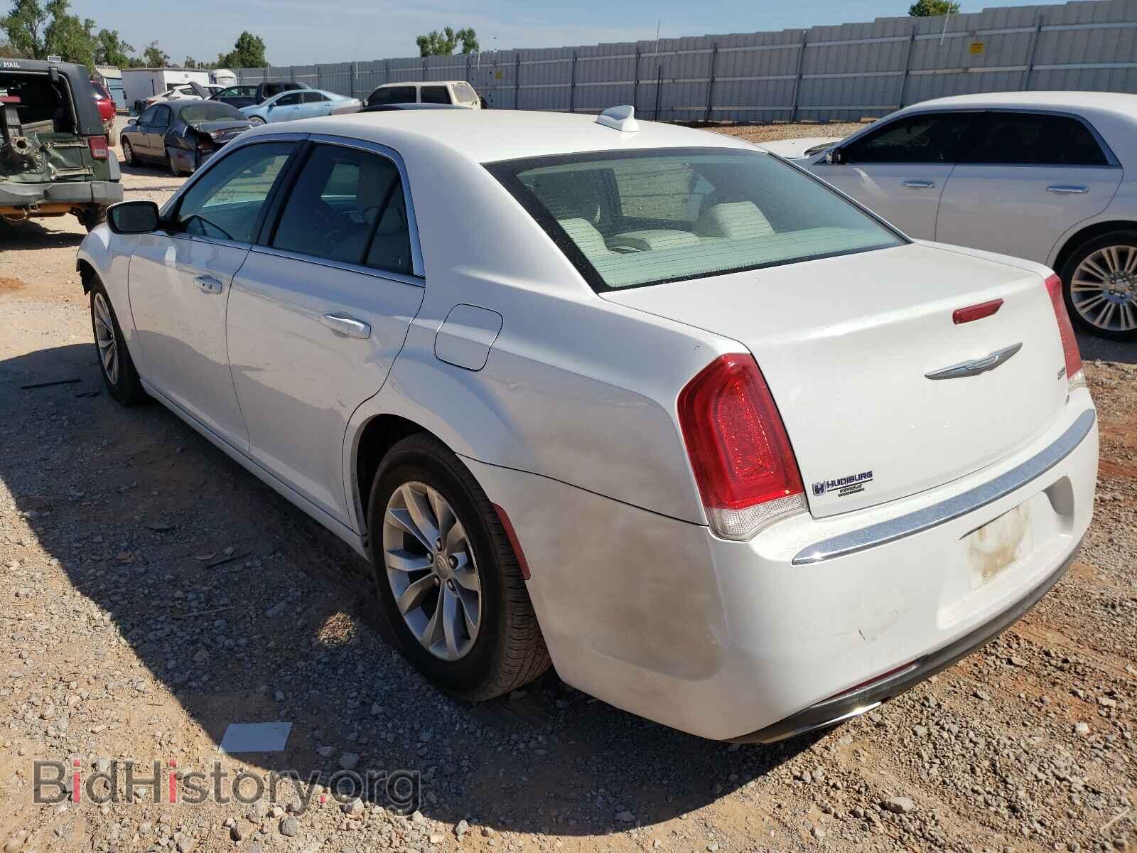 2016 CHRYSLER 300 - VIN: 2C3CCAAG0GH273617 - Фото 3