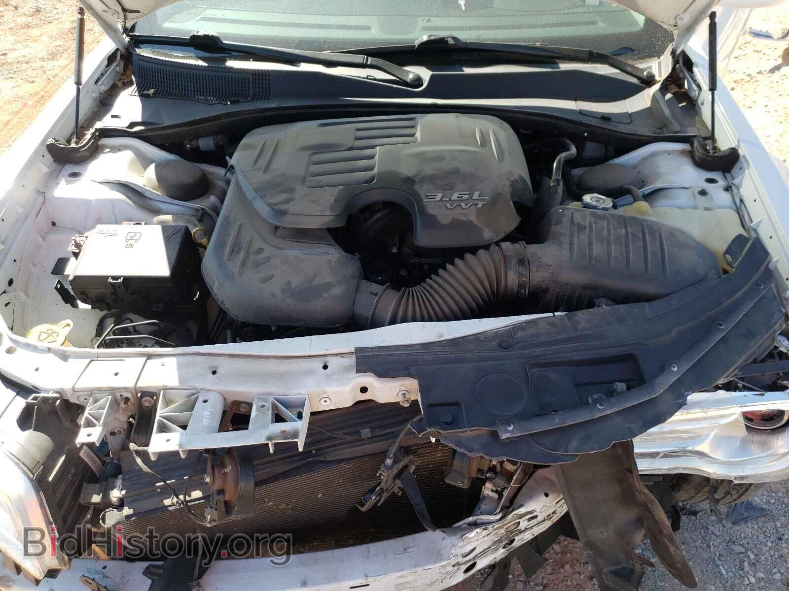 2016 CHRYSLER 300 - VIN: 2C3CCAAG0GH273617 - Фото 7