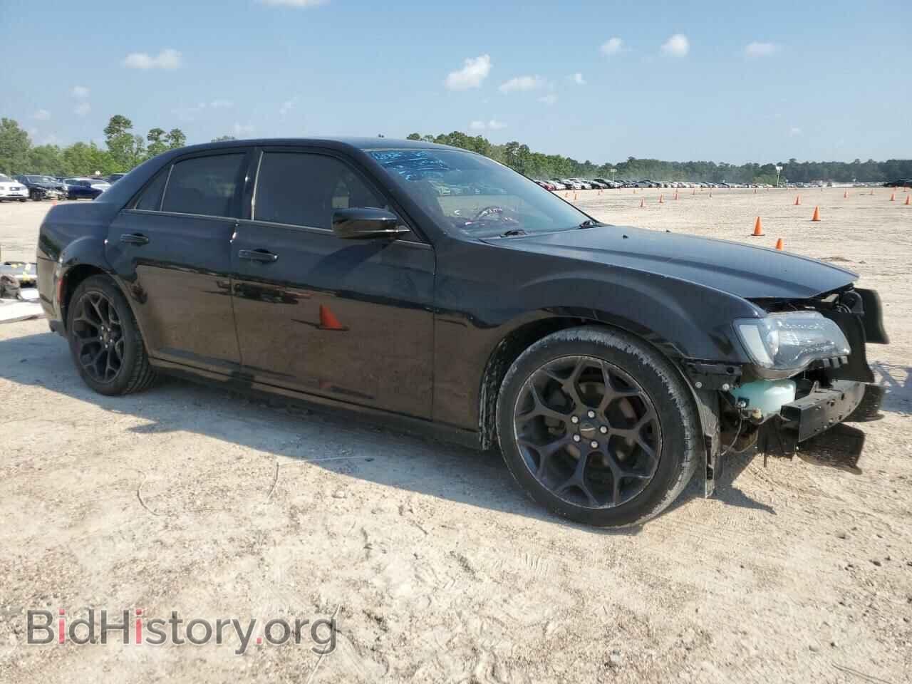 2019 CHRYSLER 300 - VIN: 2C3CCAAG0KH609971 - Фото 4
