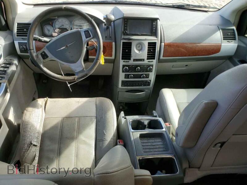 2008 Chrysler MINIVAN (VIN 2A8HR54P08R731440) — фото 8 из 13