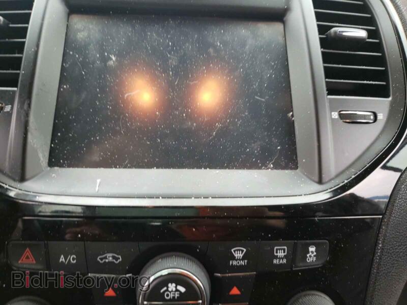 2012 Chrysler 300 (VIN 2C3CCABG4CH251581) — photo 9 of 10