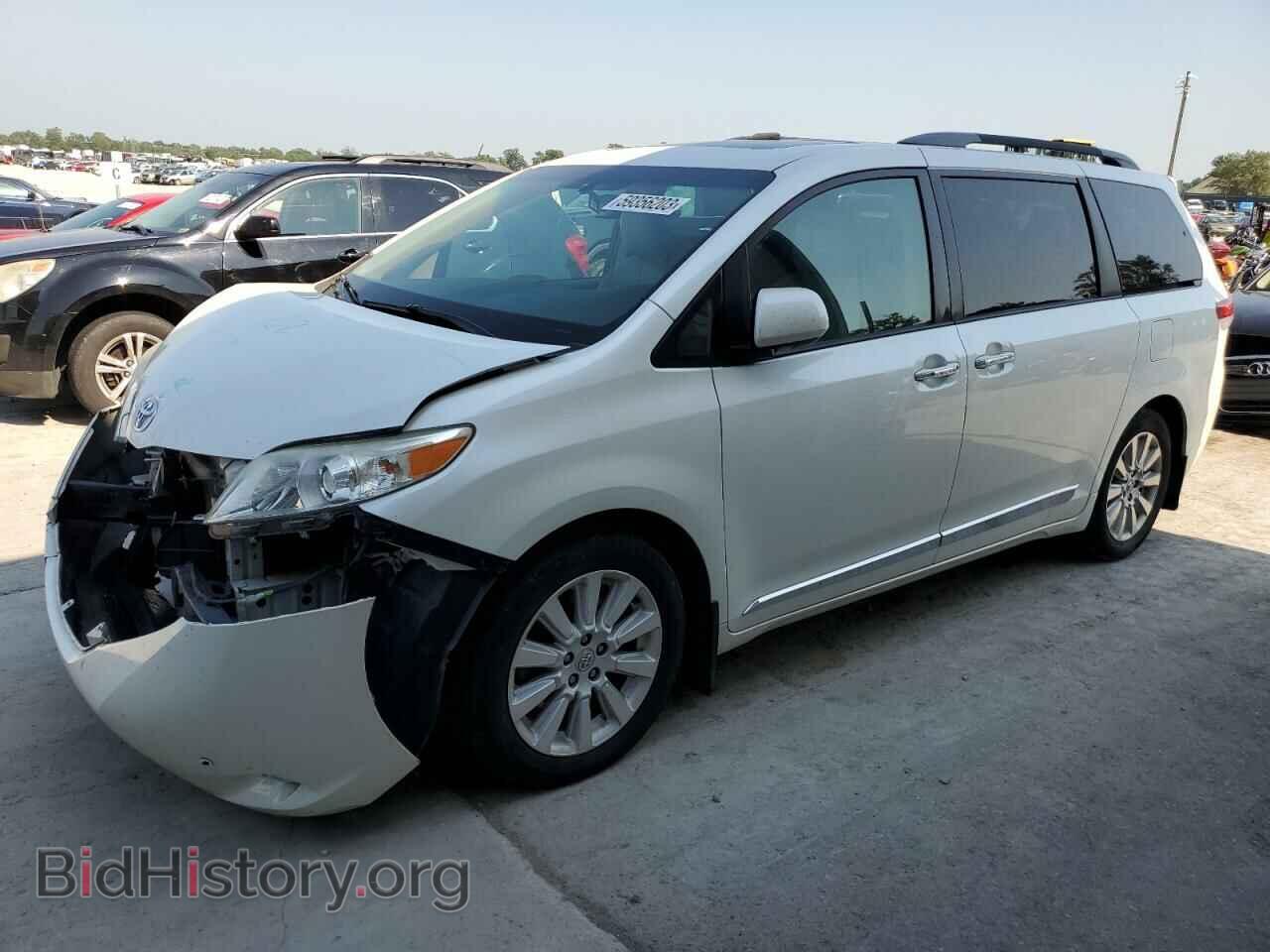 Photo 5TDYK3DC5CS252685 - TOYOTA All Models 2012