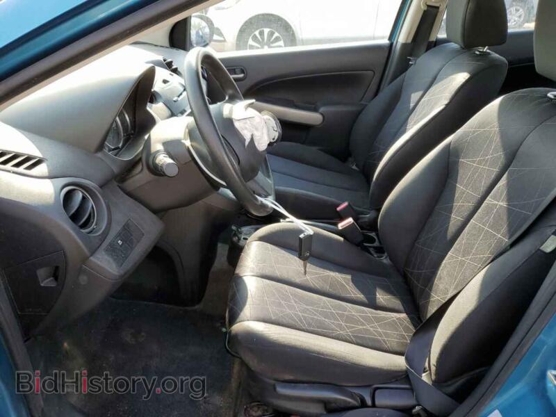 2011 Mazda 2 (VIN JM1DE1HZ7B0110378) — фото 7 из 14