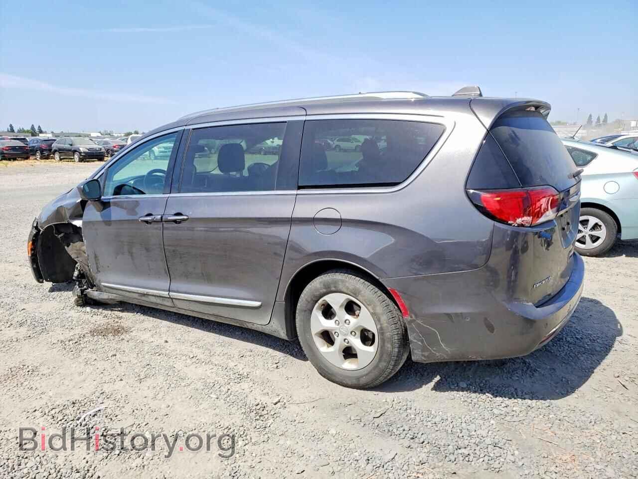 2017 CHRYSLER PACIFICA - VIN: 2C4RC1EG0HR683779 - Photo 2