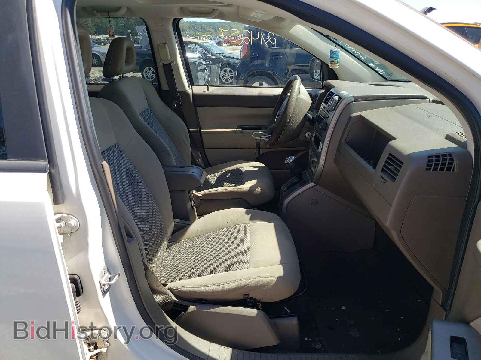 2007 JEEP COMPASS - VIN: 1J8FT47W07D189814 - Photo 5